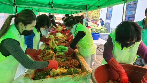 고양시 창릉동, ‘2020 사랑의 김장 나눔’ 실시