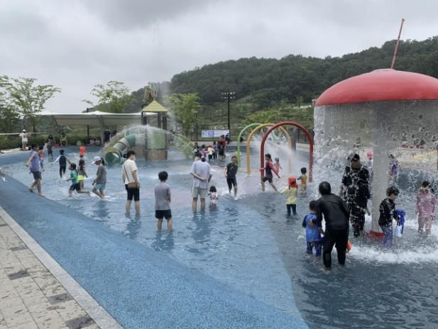 향동체육공원 물놀이장