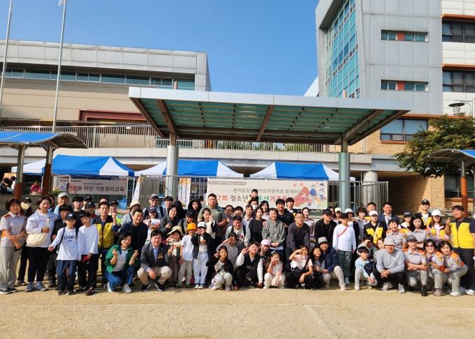평택시 용이동 청소년지도위원회 제2회 청소년 백운산 가족 등반대회 개최