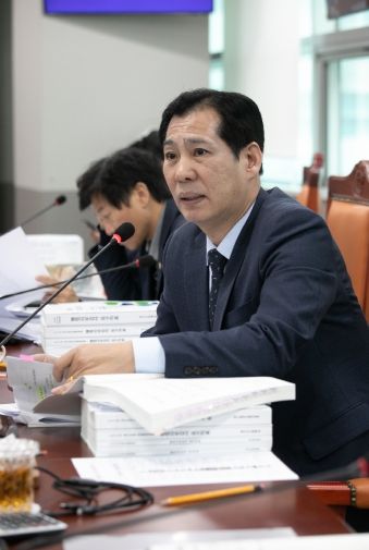 경기도의회 안전행정위원회 이영봉 의원(더불어민주당, 의정부2)
