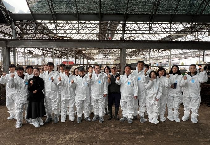 경기도의회 이오수 의원, 축산농가 피트모스 활용 사례 현장답사
