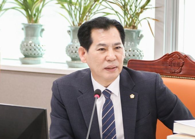경기도의회 안전행정위원회 이영봉 의원(더불어민주당, 의정부2)