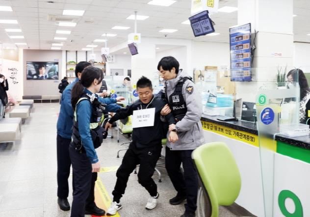 파주시, 2025년 상반기 민원실 비상상황 대비 모의훈련