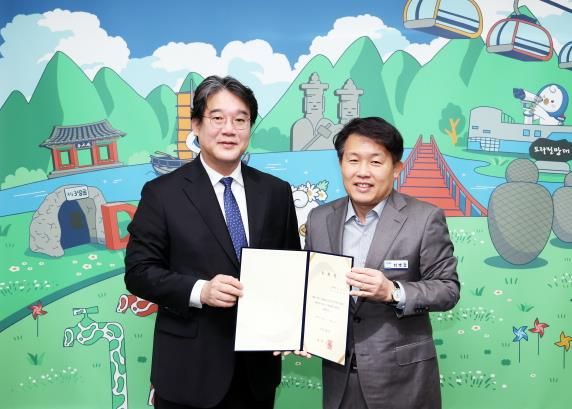 파주시, 김동혁 시립예술단 상임 지휘자 위촉